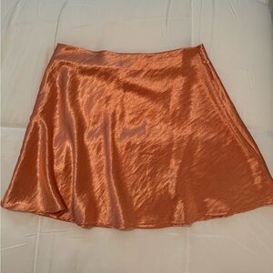 Bacio orange silky skirt!